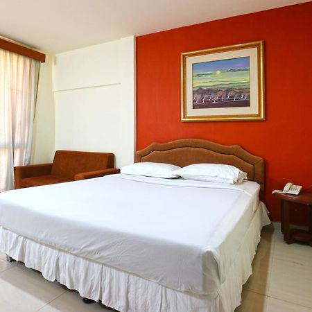 Prima Inn Kuta Lombok Eksteriør bilde